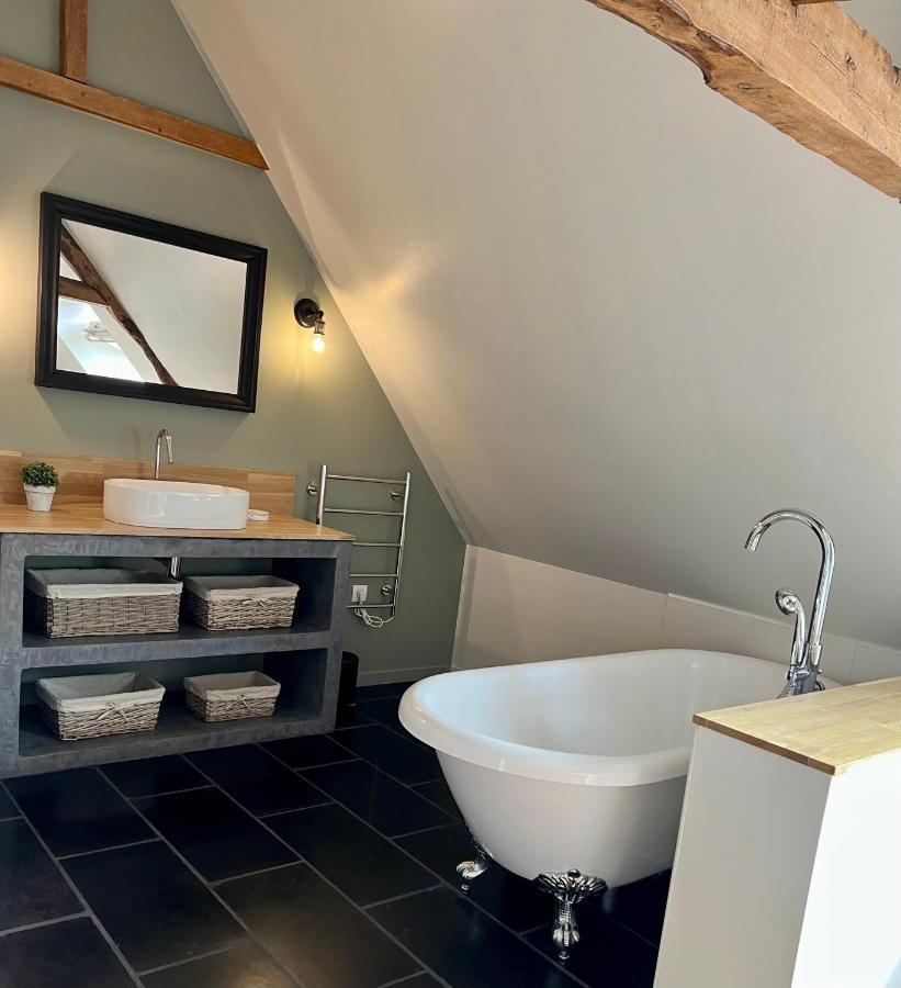 Le Clos Des Ecureuils Audrieu Esterno foto